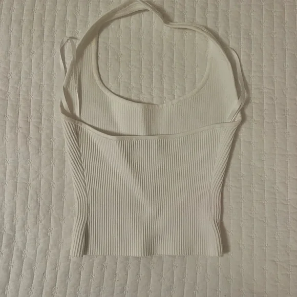 Babaton White Sleeveless Crop Tank Top - Picture 3 of 4